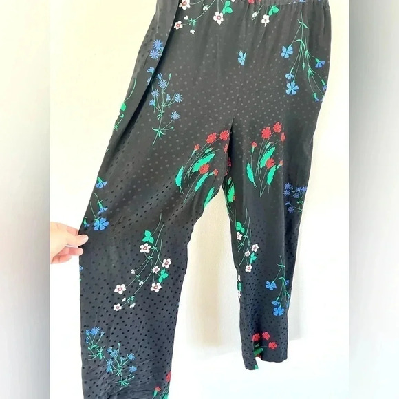 Givenchy 5 Paris 80s Vintage 100% Silk Black Floral Pul-On Wide Leg Pants Size 8 - Picture 6 of 9